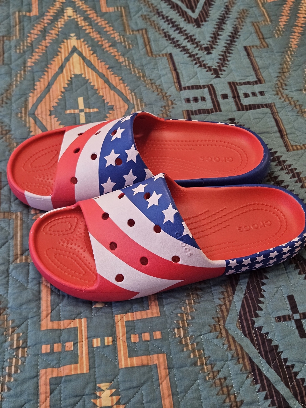 Crocs Women's Size 9 - Picture 3 of 5